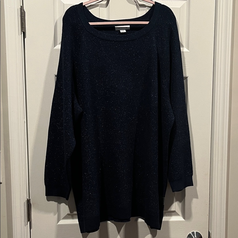 Liz Claiborne Navy Blue Crew Neck Sweater with Shimmery Sparkles Like‎ New.